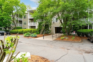 23 Randolph Place Unit 301, Northampton, MA 01060