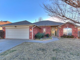 116 Lochwood Dr, Norman, OK 73071