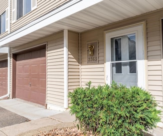 2363 Dorland Ln E, Saint Paul, MN 55119