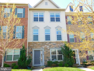 9828 Smithview Place, Lanham, MD 20706