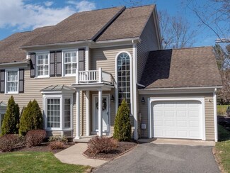 32 Hickory Hill, West Springfield, MA 01089
