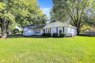 1331 Echo Bend St, Greenwood, IN 46142