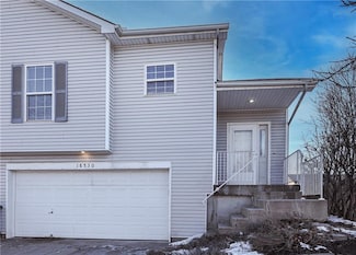 18530 S Mulberry Ct, Gardner, KS 66030