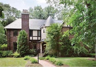 186 Nehoiden Rd, Waban, MA 02468