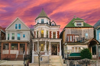 330 E 198th St, Bronx, NY 10458