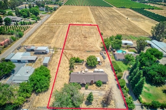 3636 N Bethel Ave, Sanger, CA 93657