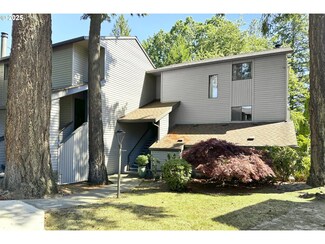 8937 SW Fairview Place Unit 14, Portland, OR 97223