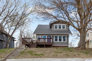 4740 N 39th St, Omaha, NE 68111