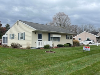 109 W Southfield Dr, Jackson, MI 49203