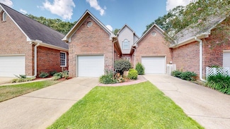 2 Parkplace Ct, Dothan, AL 36301