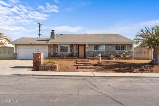 2354 Rowland Ave, Simi Valley, CA 93063