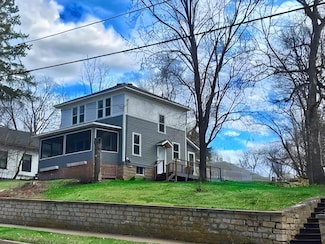 816 Vine St, Hudson, WI 54016