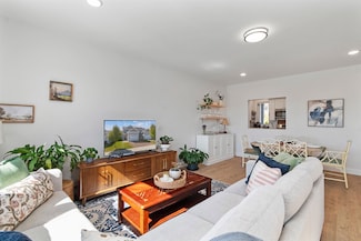 18 Clover Ln, Hinesburg, VT 05461