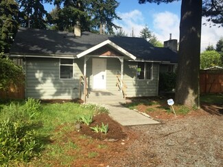 17327 Fremont Ave N, Shoreline, WA 98133