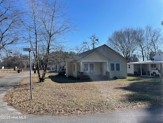 103 S Granville St, Halifax, NC 27839