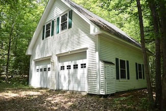 257 Rowentown Rd, Wentworth, NH 03282
