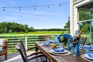 2 Marshview Way, Newburyport, MA 01950