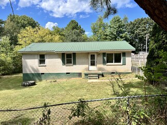 123 Hogin Rd, Dickson, TN 37055