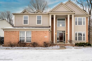 8313 Thornhill Dr, Ypsilanti, MI 48197