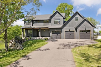 14914 Highwood Dr, Minnetonka, MN 55345