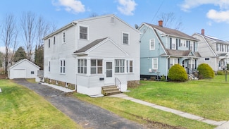 33 Clinton St, Meriden, CT 06450