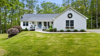 16 Old Province Rd, Newbury, NH 03255