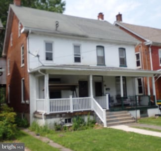 517 W 5th St, Pennsburg, PA 18073