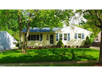 1077 Terrell Dr, Akron, OH 44313