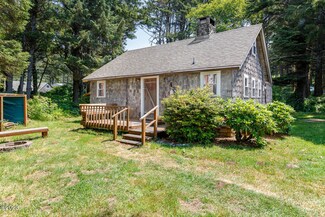 95209 Highway 101 S, Yachats, OR 97498