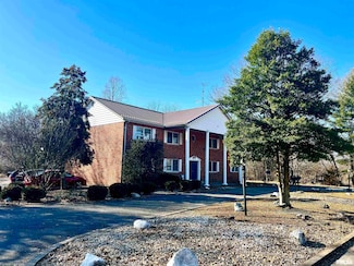 1609 S 22nd St, Herrin, IL 62948