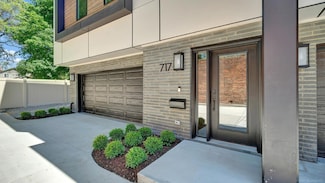 717 E 11 Mile Rd, Royal Oak, MI 48067