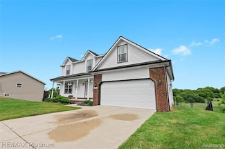 1101 Emerald Forest Ln, Davison, MI 48423
