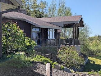 5005 S Brye Rd, Ludington, MI 49431