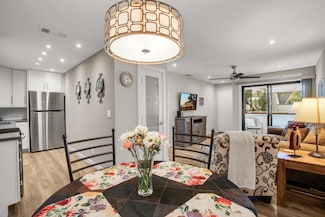 675 N Los Felices Cir W Unit 205, Palm Springs, CA 92262