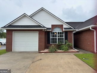 136 Towne Park Dr, Rincon, GA 31326