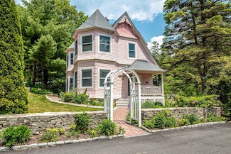 42 Carter Notch Rd, Jackson, NH 03846