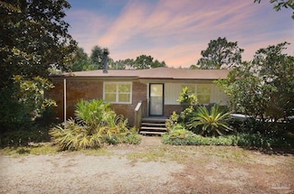 2153 Bergren Rd, Gulf Breeze, FL 32563