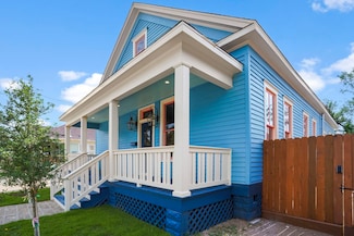 2116 Hardy St, Houston, TX 77026