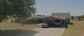 511 E 7th St, McGregor, TX 76657