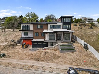 11606 S Halcom Dr, South Jordan, UT 84095