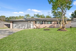 2808 28th Ave N, Texas City, TX 77590