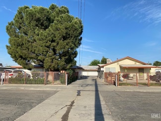 1917 S J St, Bakersfield, CA 93304
