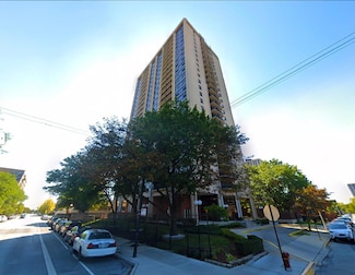 2605 S Indiana Ave Unit 402, Chicago, IL 60616