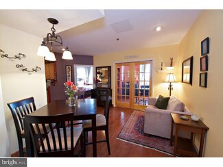 1100 Vine St Unit 1110, Philadelphia, PA 19107