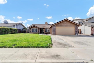 1673 W River Ave, Porterville, CA 93257