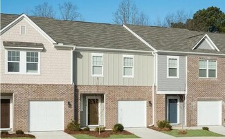 318 Naples Dr, Locust Grove, GA 30248
