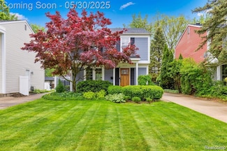16233 Birwood Ave, Beverly Hills, MI 48025