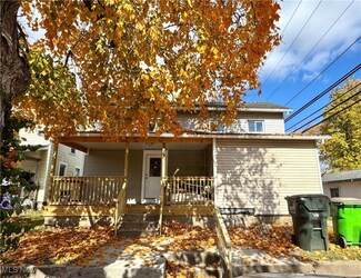 120 Locust St, Coshocton, OH 43812