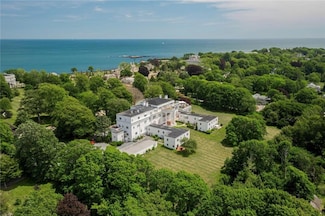 553 Bellevue Ave Unit 1, Newport, RI 02840