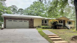 90 Howard Rd, Senoia, GA 30276